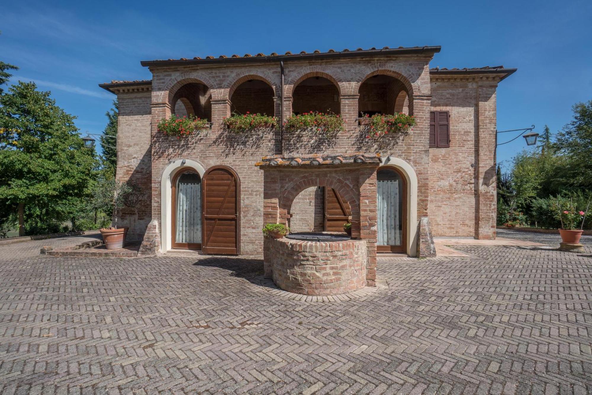 Il Canto Del Sole Monteroni dʼArbia Buitenkant foto